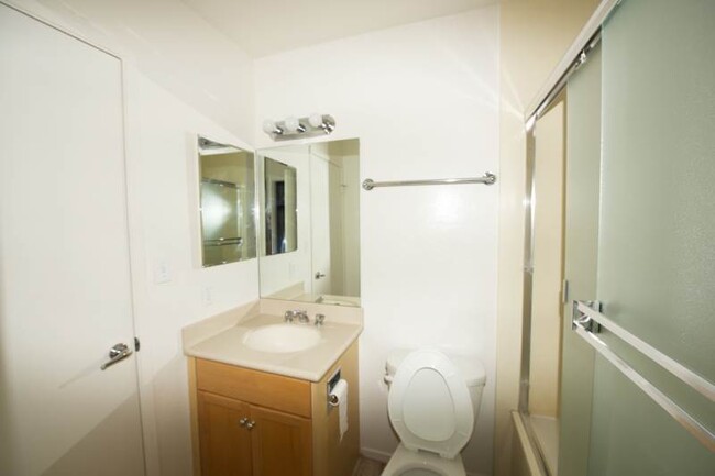 Building Photo - 94-846 Lelepua St #22D