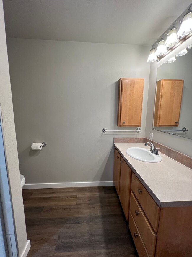 Building Photo - 2 bedroom rambler with Issaquah schools