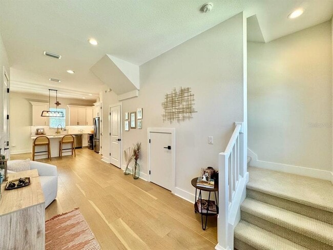 Building Photo - 3722 W Mango Ave