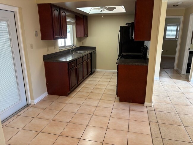 Building Photo - Nice quiet neighborhood in Arbor Ridge Area (32817)