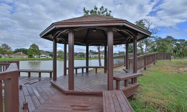 Building Photo - 8206 Sierra Dawn Dr