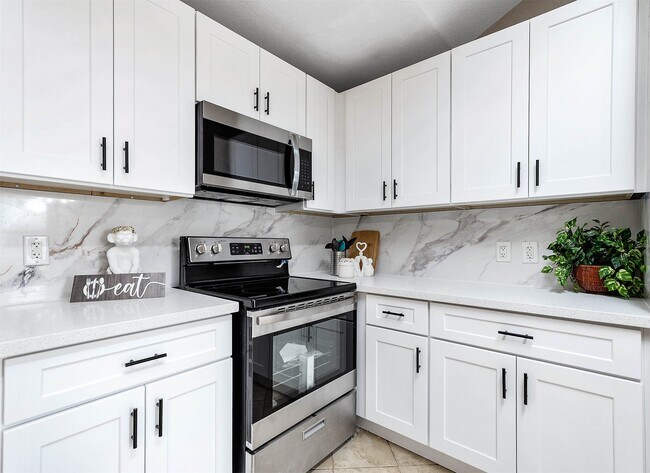 Building Photo - 9510 Barracuda Dr