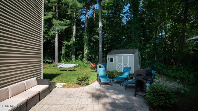 Building Photo - 64 Meadow Rue Pl
