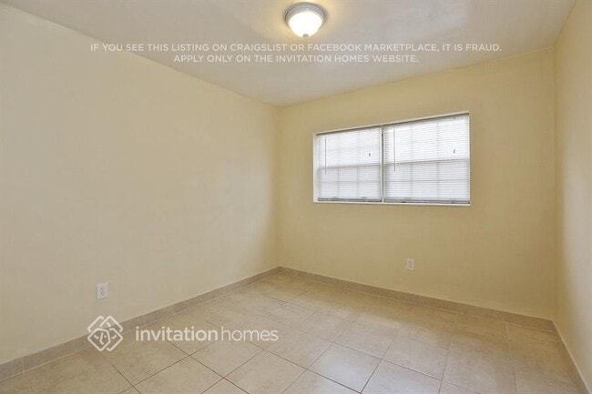 Building Photo - 18935 NW 8th Ave