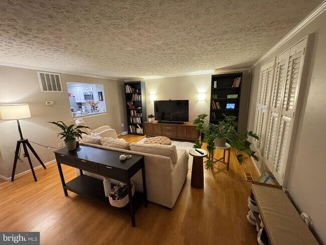 Building Photo - 6016 Wild Ginger Ct