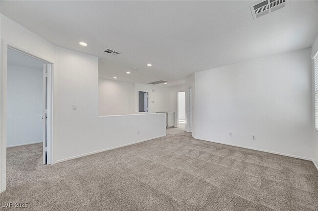 Building Photo - 2431 Lilac Cove St