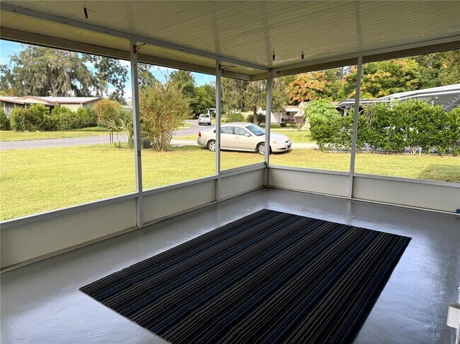 Building Photo - 3221 SE 39th Ave