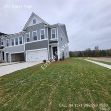 Building Photo - 273 Pansy Pk