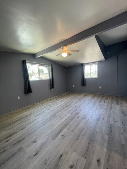 Building Photo - 6439 Graves Ave