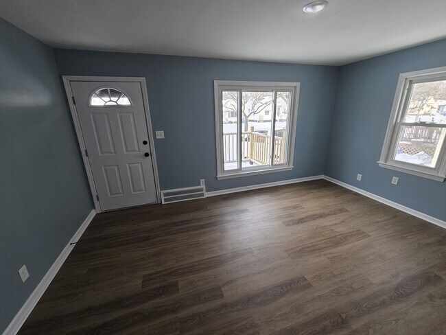 Building Photo - 13209 Liberty Ave