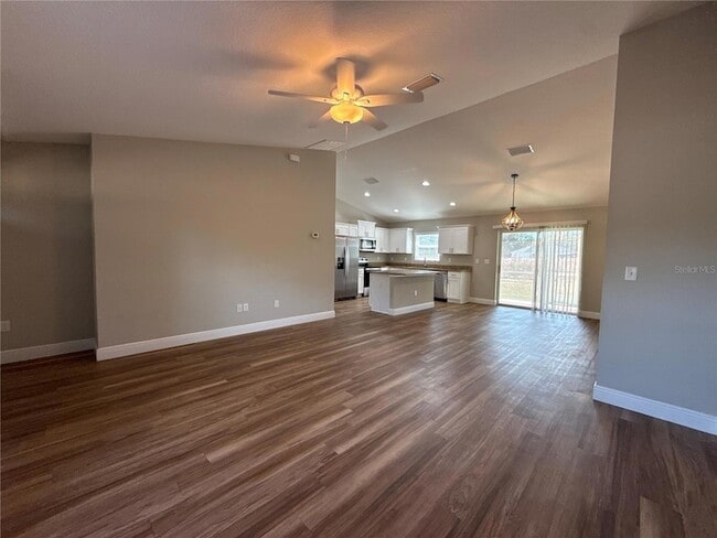 Building Photo - 309 Locust Rd