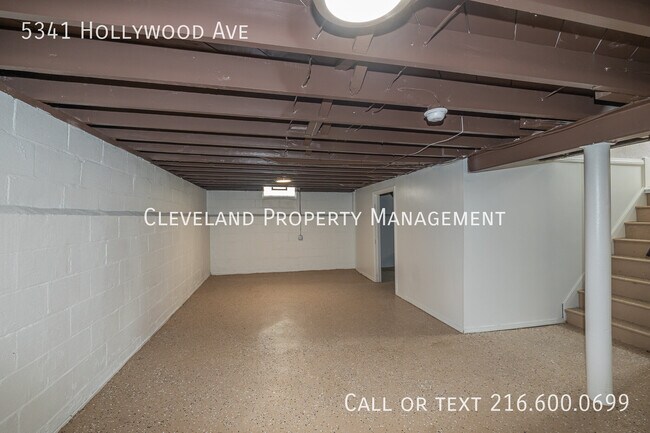 Building Photo - 5341 Hollywood Ave