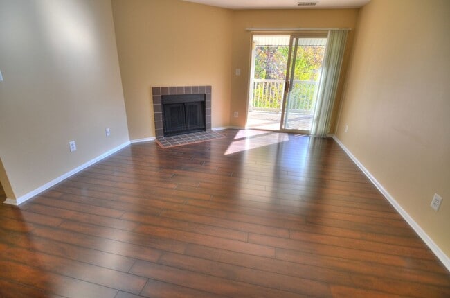 Building Photo - 1793 Jonathan Way
