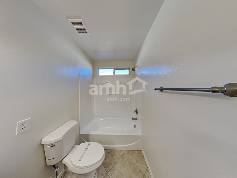 Building Photo - 4639 E Pinto Valley Rd