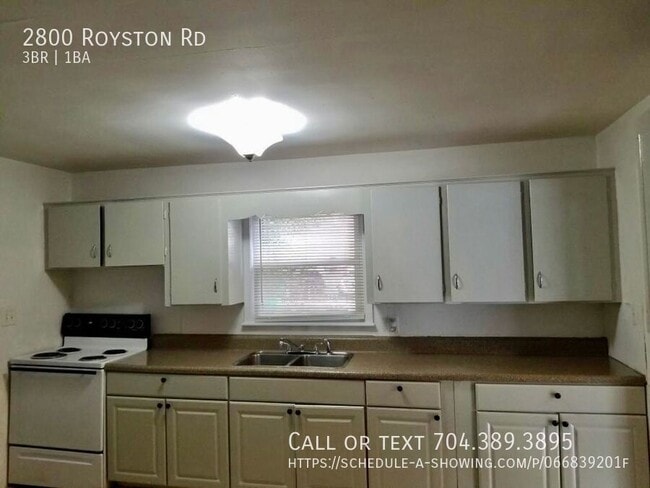 Building Photo - 2800 Royston Rd