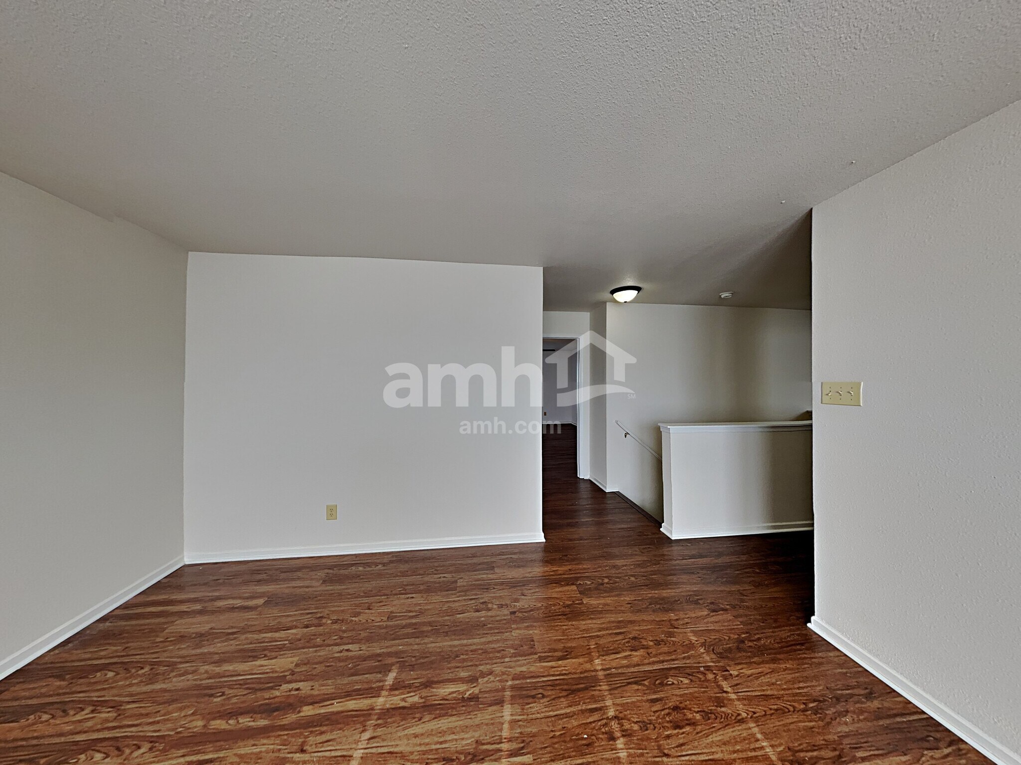 Building Photo - 8459 Wanda Lake Dr