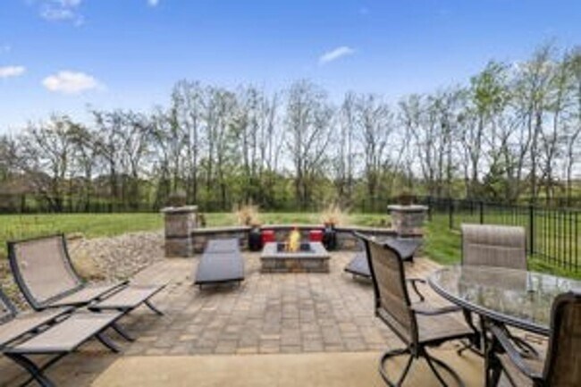 Building Photo - 3 Bedroom 2 1/2 Bathroom Home