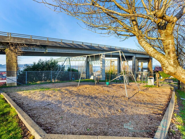 Building Photo - 50% OFF MOVE-IN SPECIAL