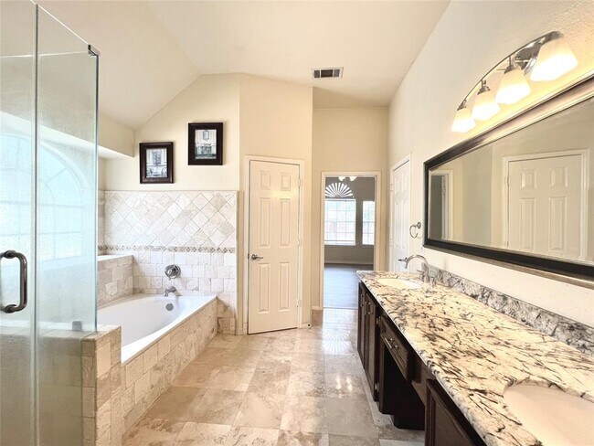Building Photo - 22847 Red River Dr