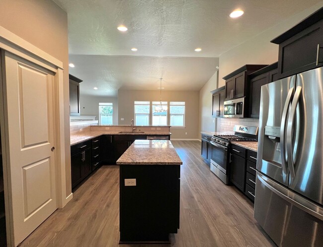 Building Photo - Non-Refundable & Security Deposit Total: $2800.00