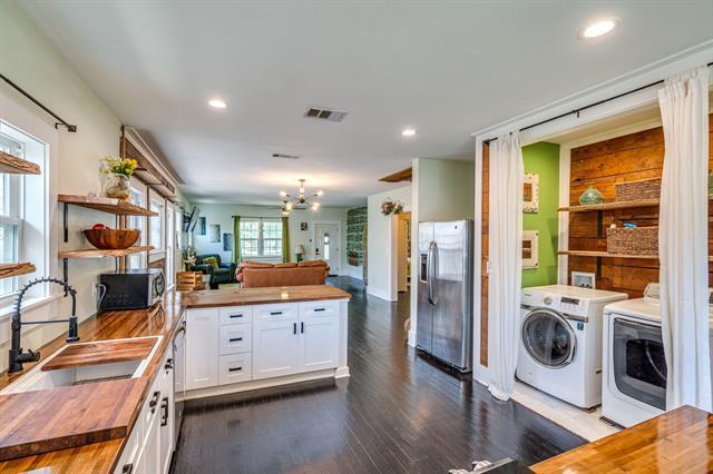 Building Photo - 2706 Bomar Ave