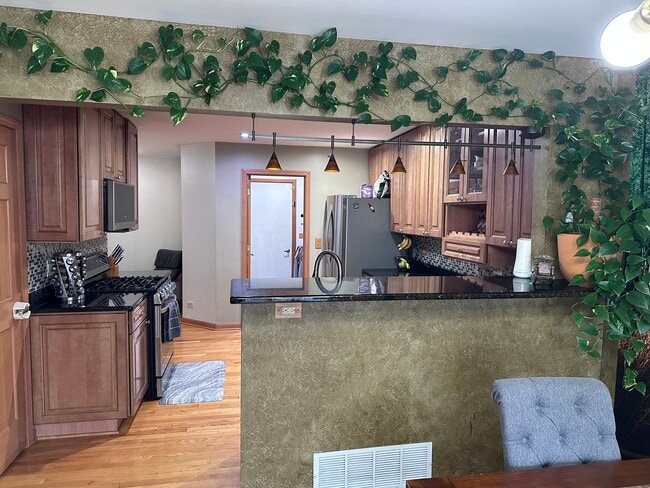 Building Photo - 2153 Seaver Ln