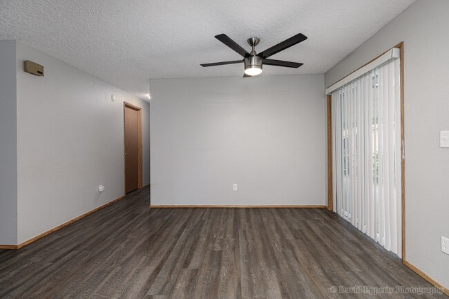 Building Photo - 33333 Mountain Way