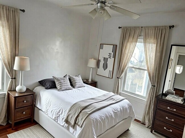 Building Photo - 49 Carpenter St