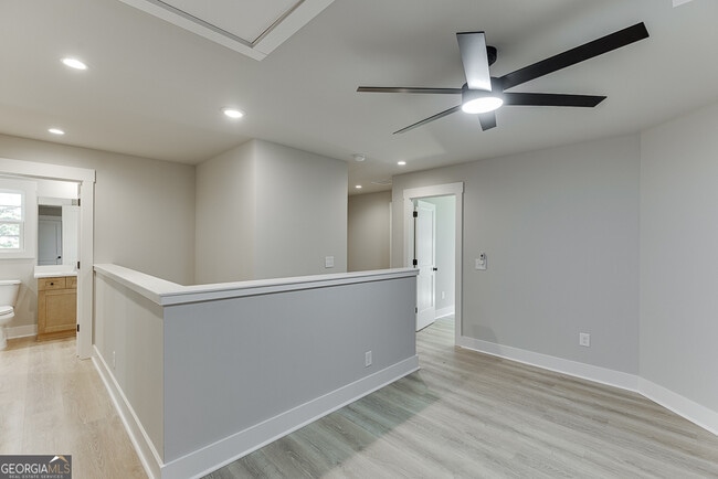 Building Photo - 110 Rains Rd