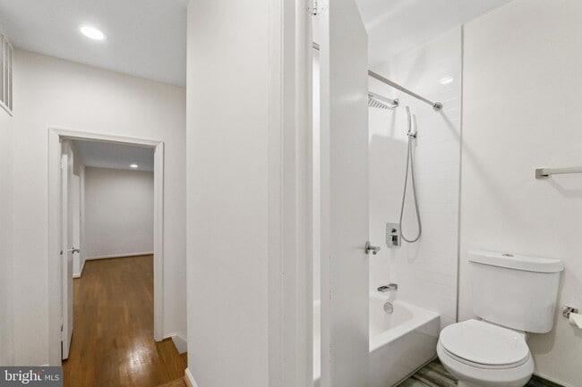 Building Photo - 9312 Sprinklewood Ln