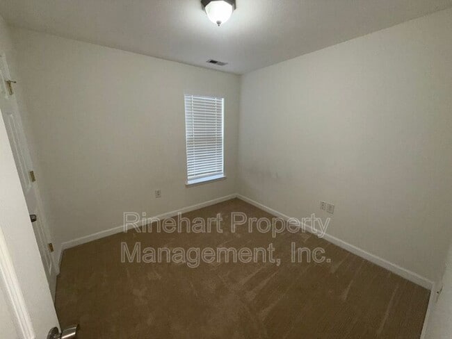 Building Photo - 2145 Pavilion Ct