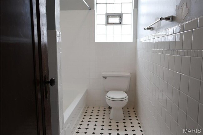 Building Photo - South City Bungalow on cul-de-sac of Charming Homes