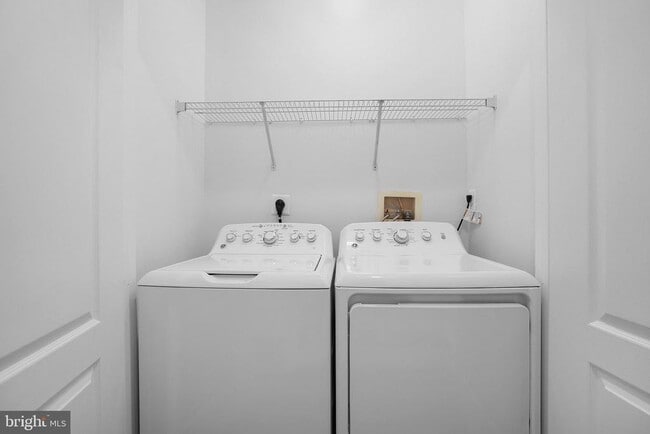 Building Photo - 12806 Murphy Grove Terrace