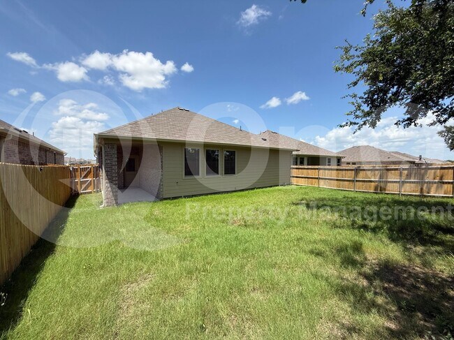 Building Photo - 936 Longleaf Ln
