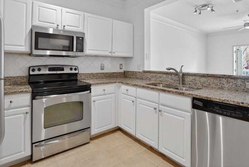 Building Photo - 1111 Westchester Ridge NE