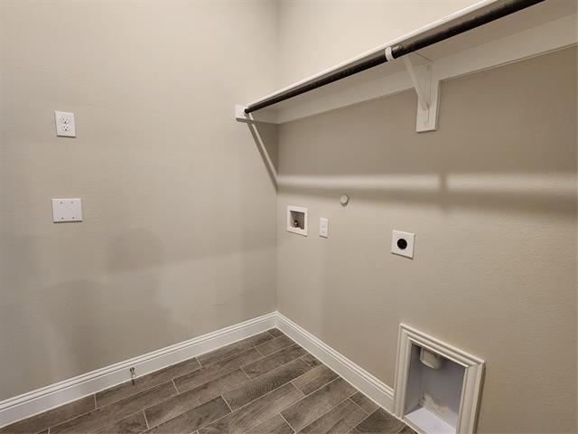 Building Photo - 724 Fencerow Trl