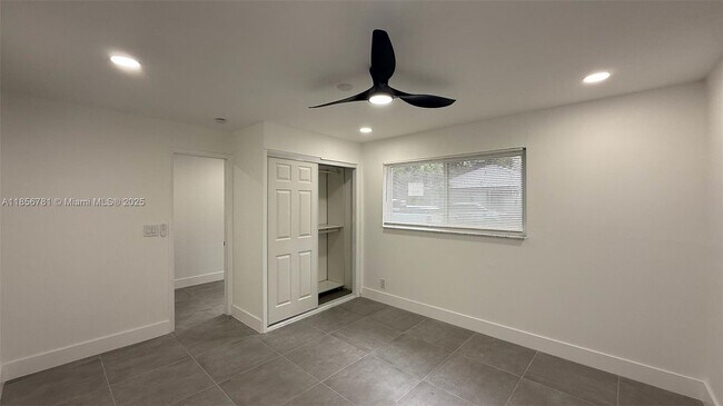 Building Photo - 315 N 26th Ave