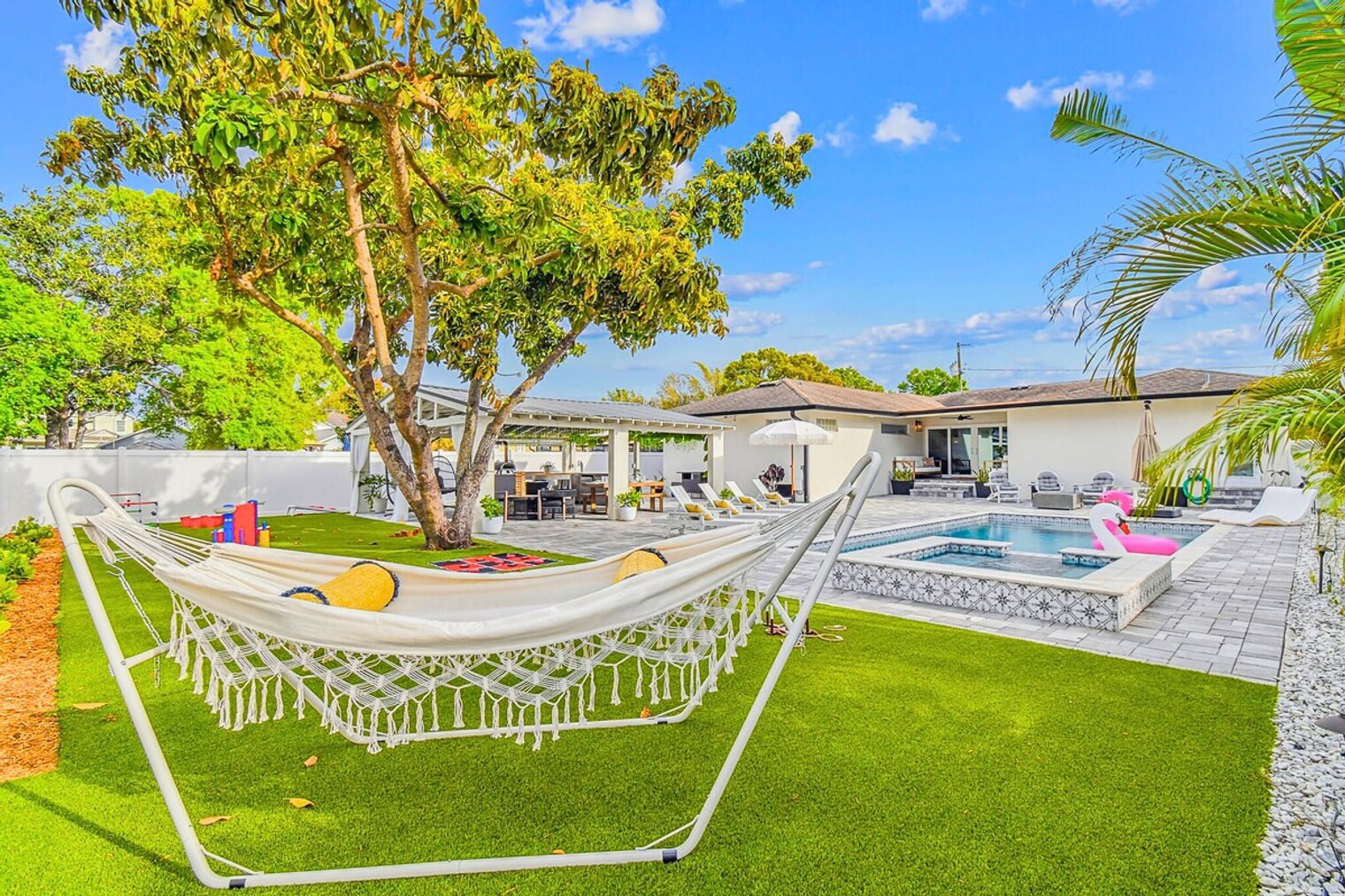 Building Photo - 1107 W Braddock St