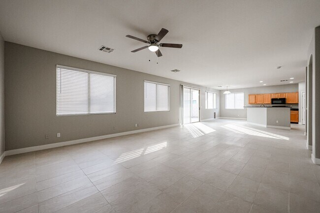 Building Photo - Location! Fully remodelled 4Bed/3Bath Home in Chandler, with pool