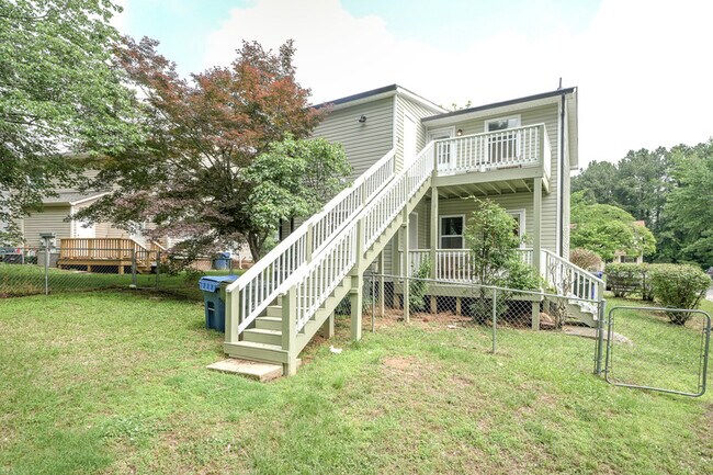 Building Photo - 214 Bridgefield Pl