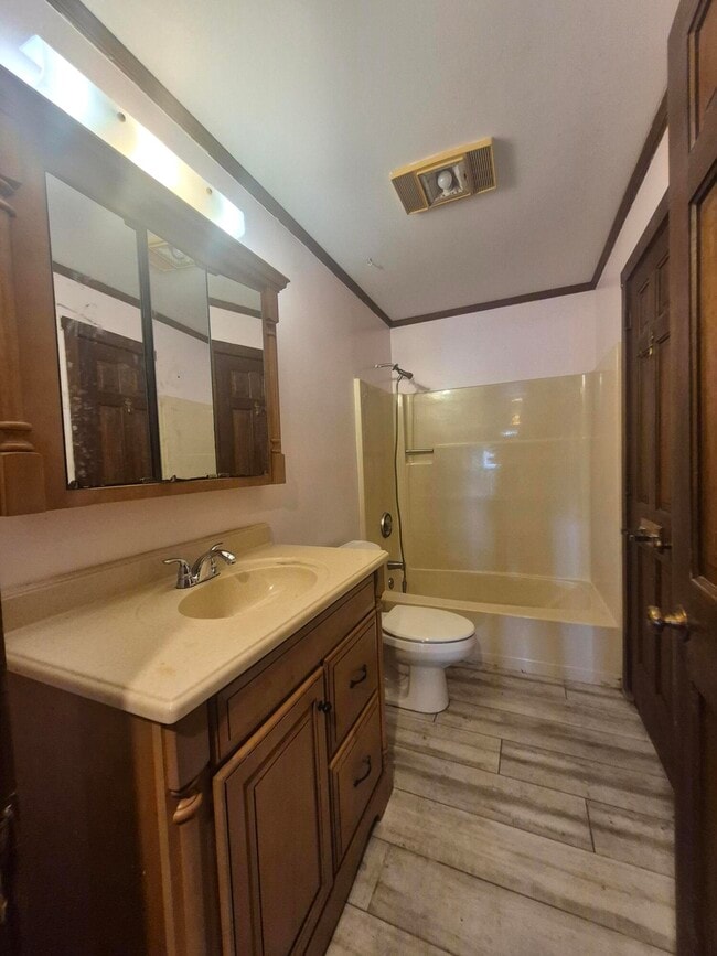 Building Photo - 2327 Polk St