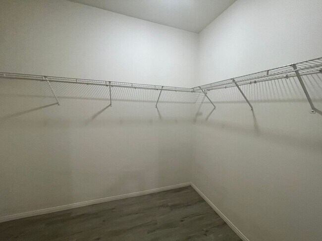 Building Photo - 14190 Blackstone St
