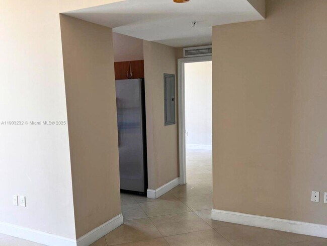 Building Photo - 2425 SW 27th Ave