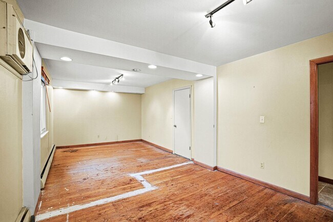 Building Photo - 935-937 N 37th St.