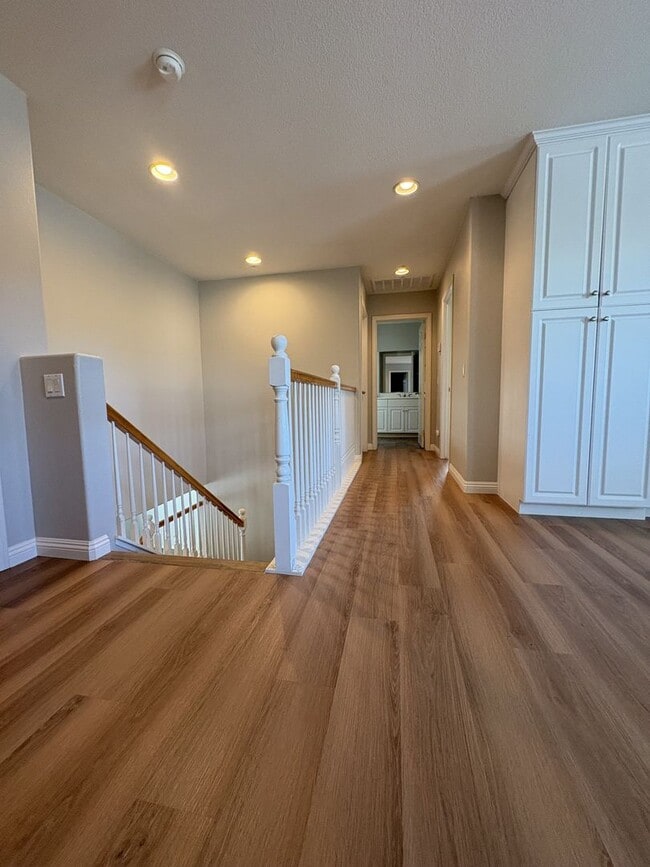 Building Photo - 4 Bed 3 Bath Home for Rent in Murrieta