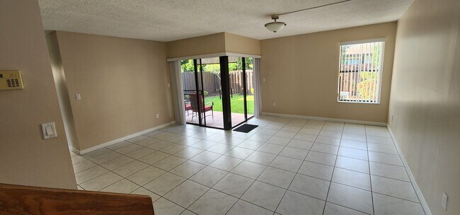 Building Photo - 12707 SW 66th Terrace Dr