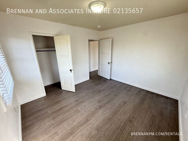 Building Photo - 253 Church Ave