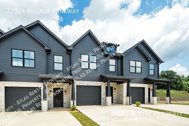 Building Photo - 22924 Village Pkwy