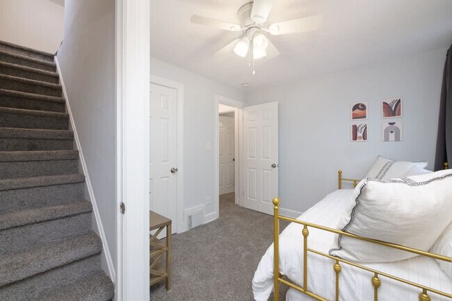 Building Photo - 3544 Tuttle Ave