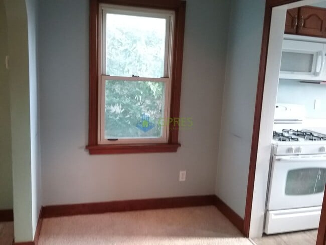 Building Photo - House for rent in the heart of Oakmont